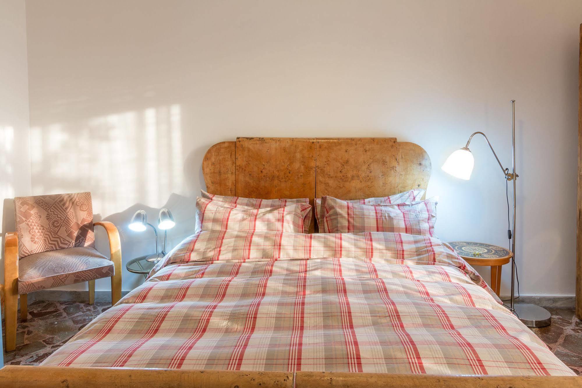 Larala' Bed and Breakfast Λέτσε Εξωτερικό φωτογραφία