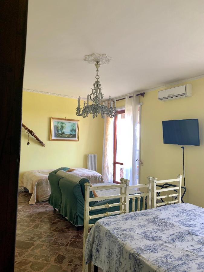 Larala' Bed and Breakfast Λέτσε Εξωτερικό φωτογραφία